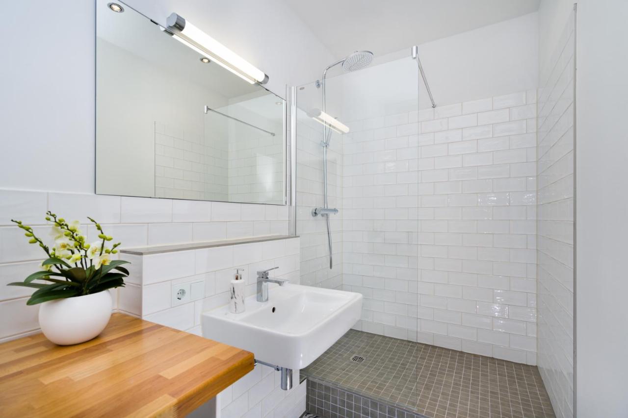 The Melchior, Luxury Industry Loft In Mitte Up To 5 Ppl With 2 Bath Appartamento *